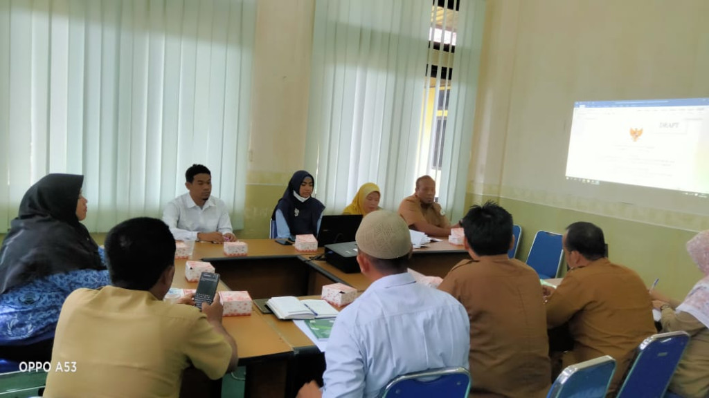 Senin, 5 September 2022 di Ruang Rapat Wakil Bupati Aceh Tamiang dan dipimpim oleh Dahlia Ahliana, SH, MH selaku Kepala Bagian Hukum Setdakab Aceh Tamiang.